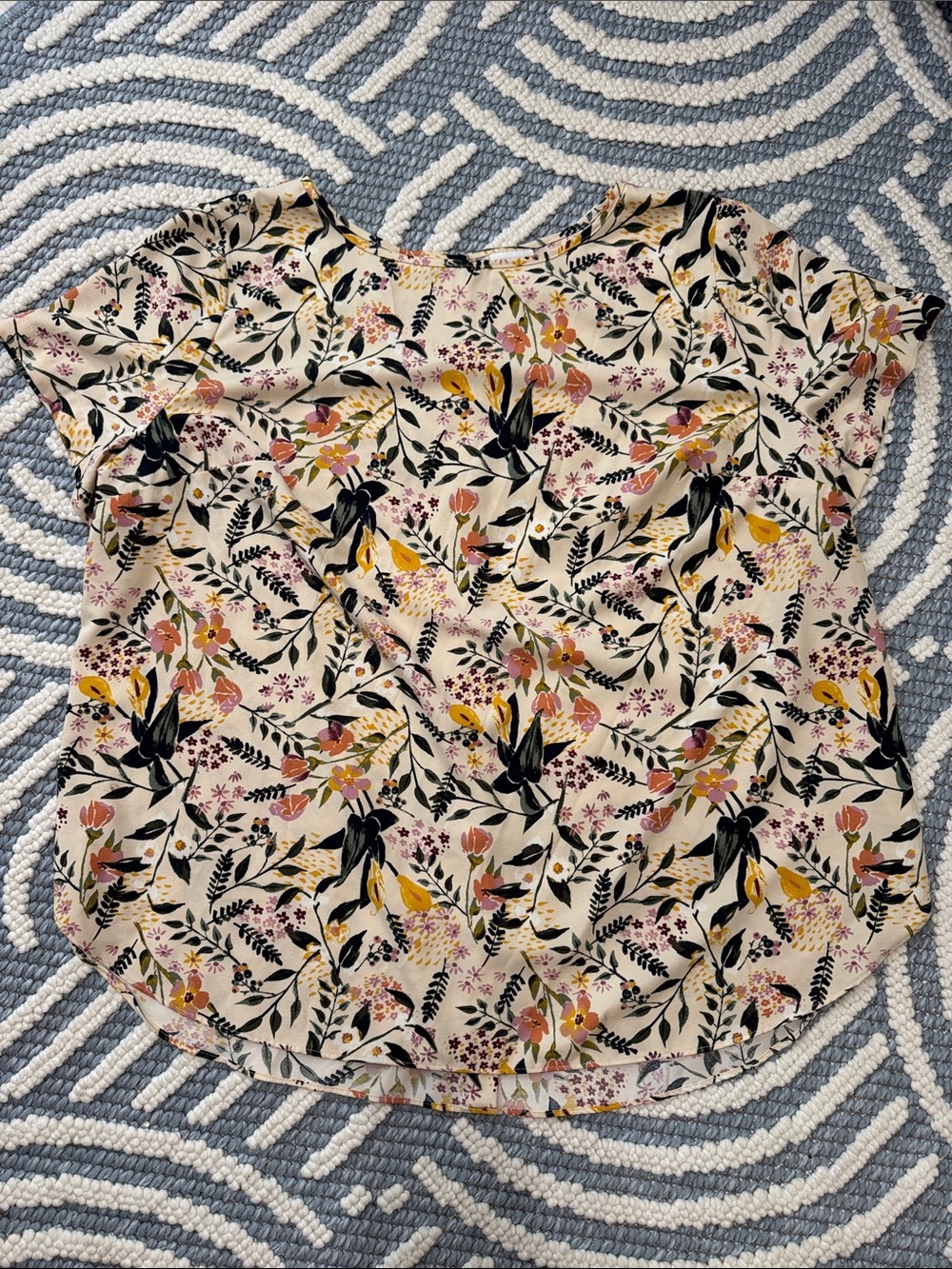 AVA & VIV 2X Floral Blouse Plus Size Cream Botanical Short Sleeve Hi-Low Top
